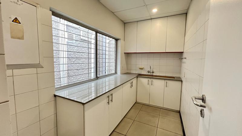 To Let commercial Property for Rent in Montague Gardens Western Cape